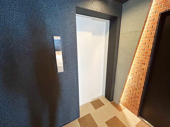 エストゥルース横浜子安の物件内観写真